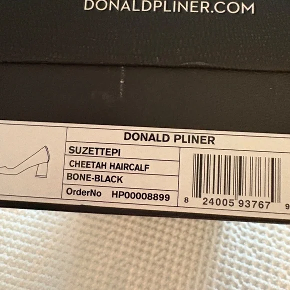 Donald Pliner Cow Hide pumps - Picture 4 of 6